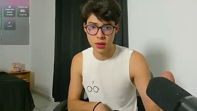 Snapshot of Jacotnk chatting on December 2, 4:40 am Jacotnk online show from December 2, 4:40 am