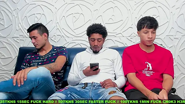 Snapshot of Sex_orgy01 chatting on February 18, 1:32 am Sex orgy01 online show from February 18, 1:32 am