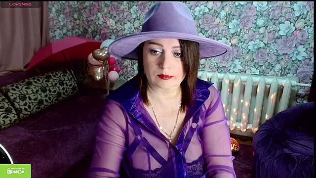 Julia-ru online show from April 14, 6:25 pm