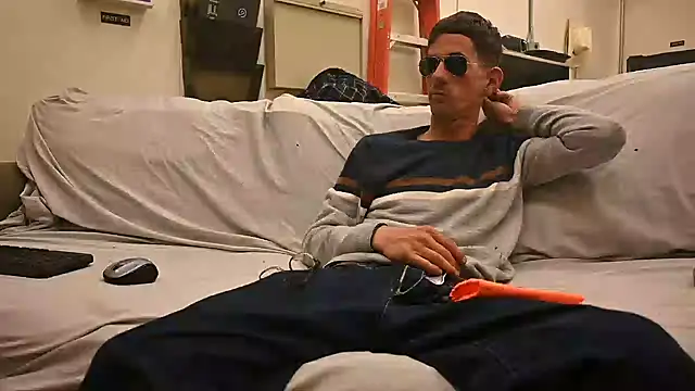 joeiandola online show from January 31, 10:52 pm