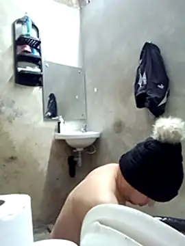 Snapshot of Fabi_1986 chatting on December 1, 11:26 am Fabi 1986 online show from December 1, 11:26 am