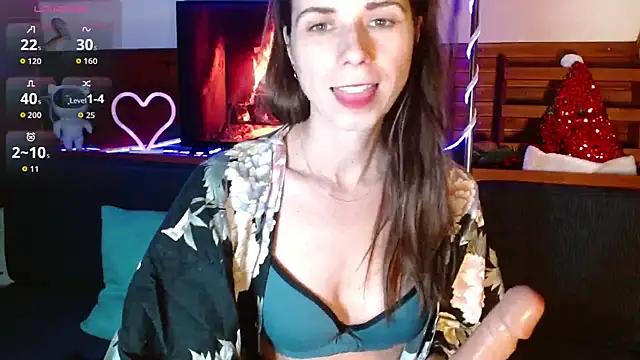 Snapshot of Trinity_Fire chatting on December 18, 5:46 am Trinity Fire online show from December 18, 5:46 am