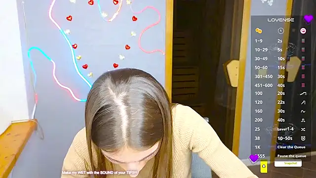 EmmyGreans online show from February 12, 3:49 pm