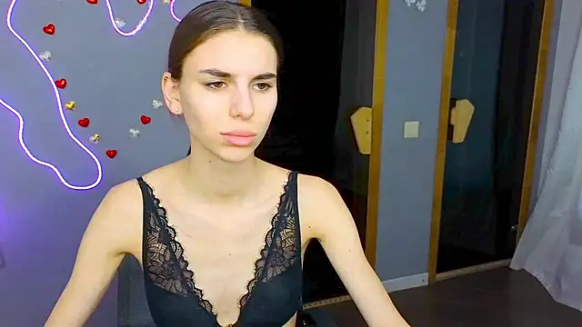 EmmyGreans online show from February 13, 12:43 pm