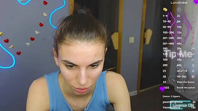 EmmyGreans online show from March 12, 9:55 am