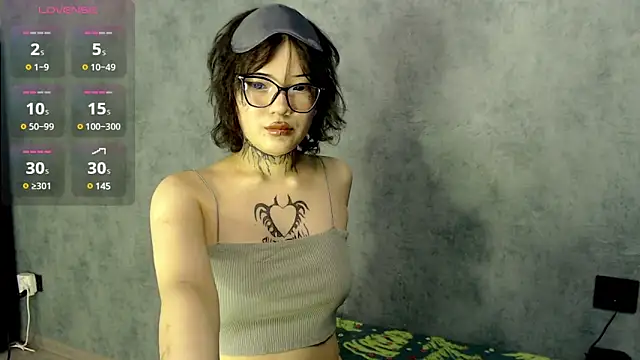 LizzieLight online show from December 15, 10:58 pm