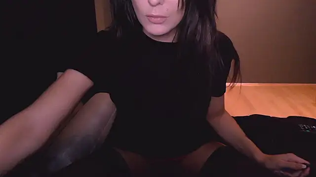 Snapshot of Saintrebella chatting on December 9, 9:05 pm Saintrebella online show from December 9, 9:05 pm