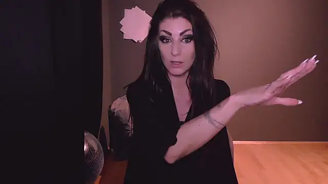 Snapshot of Saintrebella chatting on February 18, 3:42 am Saintrebella online show from February 18, 3:42 am