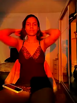 Snapshot of Bella_Anjoss chatting on December 29, 6:05 pm Bella Anjoss online show from December 29, 6:05 pm