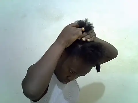 Snapshot of hey_its_andreana chatting on October 21, 7:47 pm hey its andreana online show from October 21, 7:47 pm