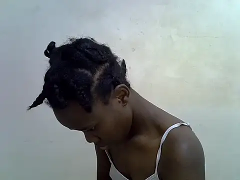 Snapshot of hey_its_andreana chatting on October 25, 10:15 pm hey its andreana online show from October 25, 10:15 pm