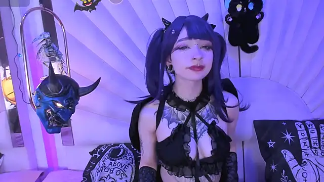 zephirahabney online show from December 13, 5:32 pm