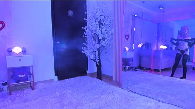 zephirahabney online show from March 2, 8:29 pm