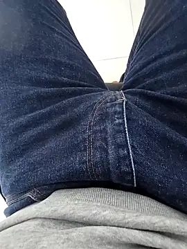 Snapshot of RIP_Curl chatting on November 22, 12:26 pm RIP Curl online show from November 22, 12:26 pm