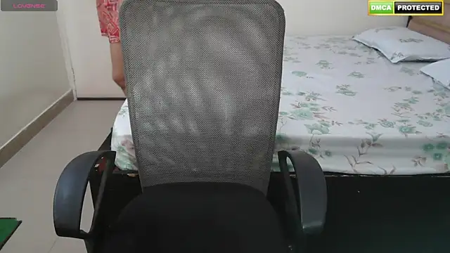 Snapshot of Annu-Darling chatting on January 15, 7:26 am Annu-Darling online show from January 15, 7:26 am