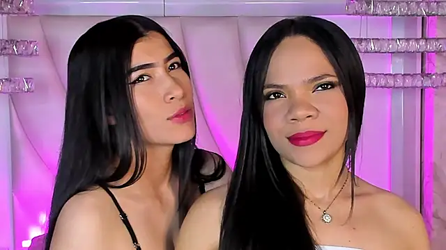siara and zoe online show from May 13, 10:49 pm