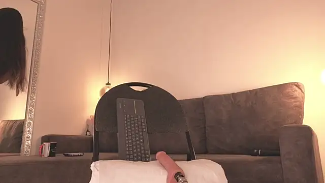 Isabella francoo online show from December 22, 12:02 pm