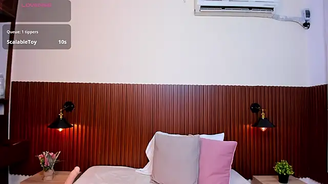 chanel brunette online show from February 24, 5:53 pm