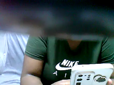 Snapshot of cutey-smile chatting on February 3, 6:17 pm cutey-smile online show from February 3, 6:17 pm