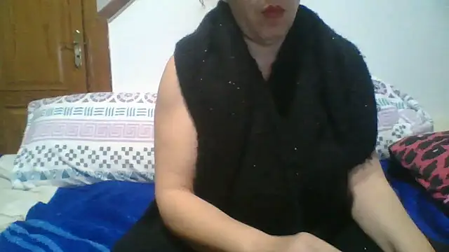 julietesexy80 online show from March 11, 8:20 am