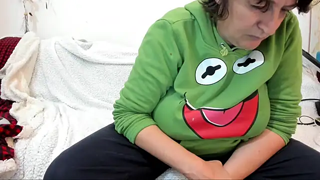 IsraeliMilf online show from December 7, 6:15 pm