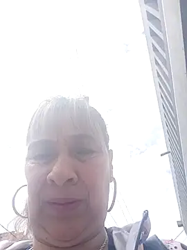 Snapshot of biancchi chatting on February 13, 3:35 pm biancchi online show from February 13, 3:35 pm