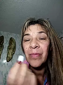 Snapshot of biancchi chatting on February 26, 9:53 am biancchi online show from February 26, 9:53 am