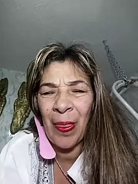 Snapshot of biancchi chatting on March 6, 9:36 am biancchi online show from March 6, 9:36 am