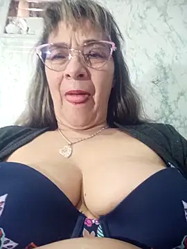 Snapshot of biancchi chatting on September 21, 12:45 am biancchi online show from September 21, 12:45 am