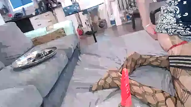 Snapshot of AssmannCD chatting on December 14, 6:23 pm AssmannCD online show from December 14, 6:23 pm