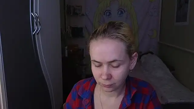 Riley Roo online show from March 12, 9:26 am