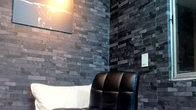 BruceDallas online show from February 28, 2:56 am