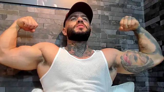 BruceDallas online show from May 31, 2:53 am