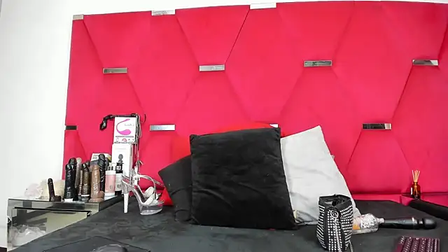 Karoll69  online show from February 26, 3:05 am