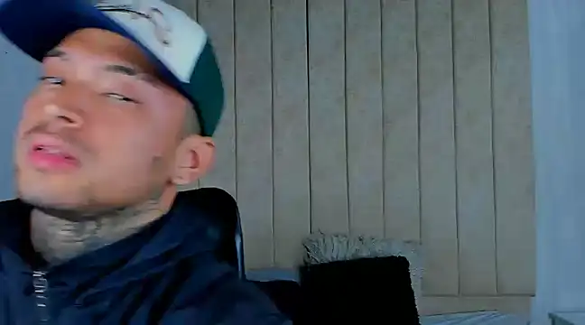 Snapshot of Stiven_collins chatting on December 28, 4:19 am Stiven collins online show from December 28, 4:19 am