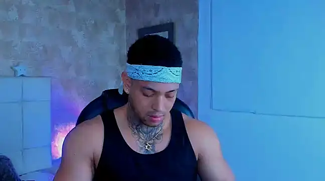 Snapshot of Stiven_collins chatting on January 7, 12:09 pm Stiven collins online show from January 7, 12:09 pm