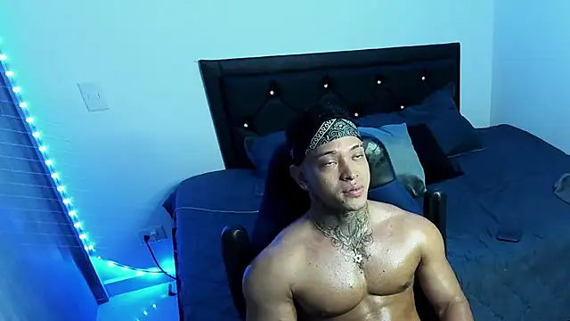 Snapshot of Stiven_collins chatting on March 3, 4:58 am Stiven collins online show from March 3, 4:58 am