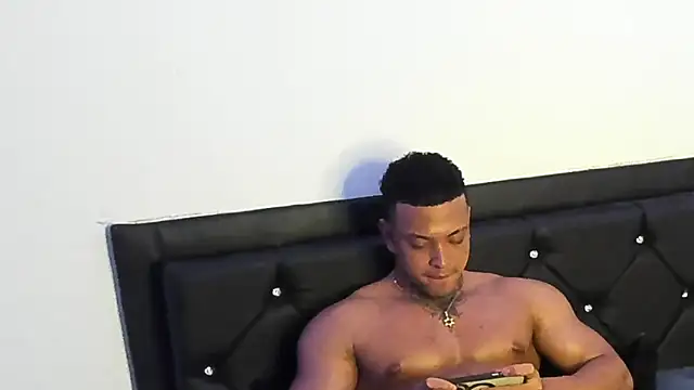 Snapshot of Stiven_collins chatting on March 5, 9:38 am Stiven collins online show from March 5, 9:38 am