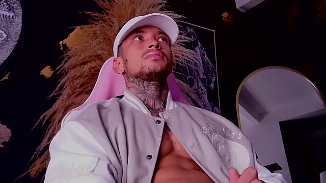 Snapshot of Stiven_collins chatting on October 1, 7:53 pm Stiven collins online show from October 1, 7:53 pm