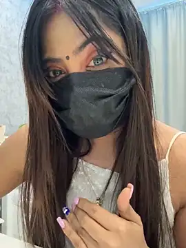 Snapshot of Monalisadon018 chatting on December 13, 8:51 am Monalisadon018 online show from December 13, 8:51 am