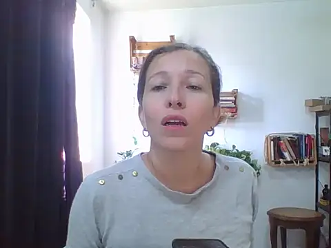 Snapshot of charlott_ponce chatting on February 2, 7:12 pm charlott ponce online show from February 2, 7:12 pm