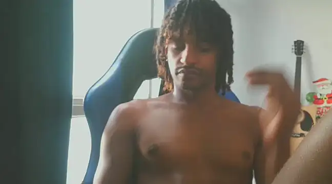 Snapshot of gerson173Hugo chatting on December 6, 6:28 pm gerson173Hugo online show from December 6, 6:28 pm