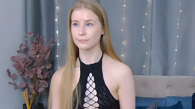 VioletiSwone online show from February 1, 11:32 am