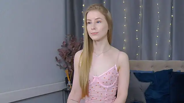 VioletiSwone online show from February 9, 5:29 am