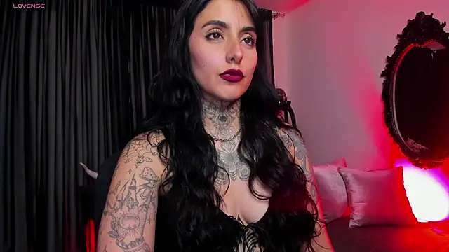 Snapshot of nasty_aliice1 chatting on May 14, 5:36 am nasty aliice1 online show from May 14, 5:36 am