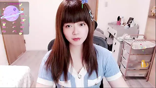 Snapshot of a0513 chatting on February 10, 3:49 pm a0513 online show from February 10, 3:49 pm