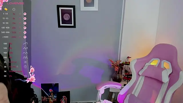 Snapshot of Tamara_m_ chatting on December 3, 5:22 pm Tamara m online show from December 3, 5:22 pm