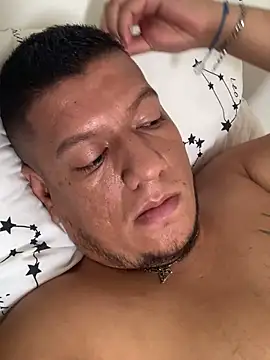 Snapshot of MarkGray_ chatting on December 25, 4:54 pm MarkGray online show from December 25, 4:54 pm