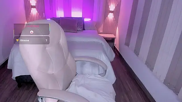 viiolet thomas online show from March 21, 1:02 am