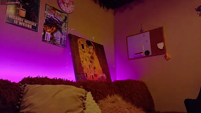 maryberry   online show from December 14, 12:49 am